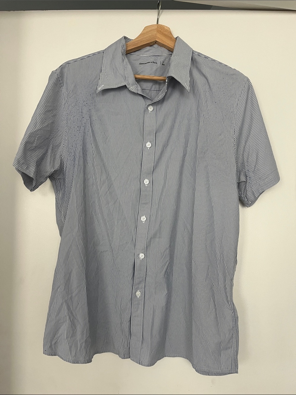 Abercrombie & Fitch Men's Short Sleeve Button-Down Shirt - Blue & White Stripe